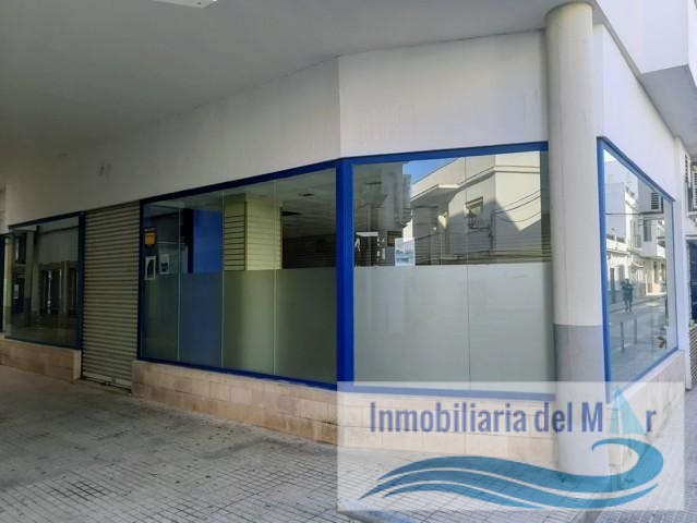 VENTA DE LOCAL COMERCIAL EN EL CENTRO